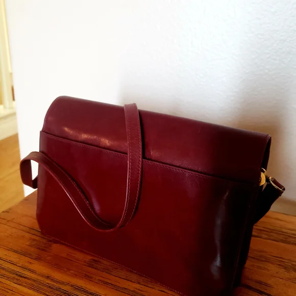 Salvatorre Ferragamo Maroon Bag - Picture 5 of 10